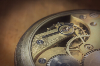 How Watch Movements Work: Quartz vs Mechanical